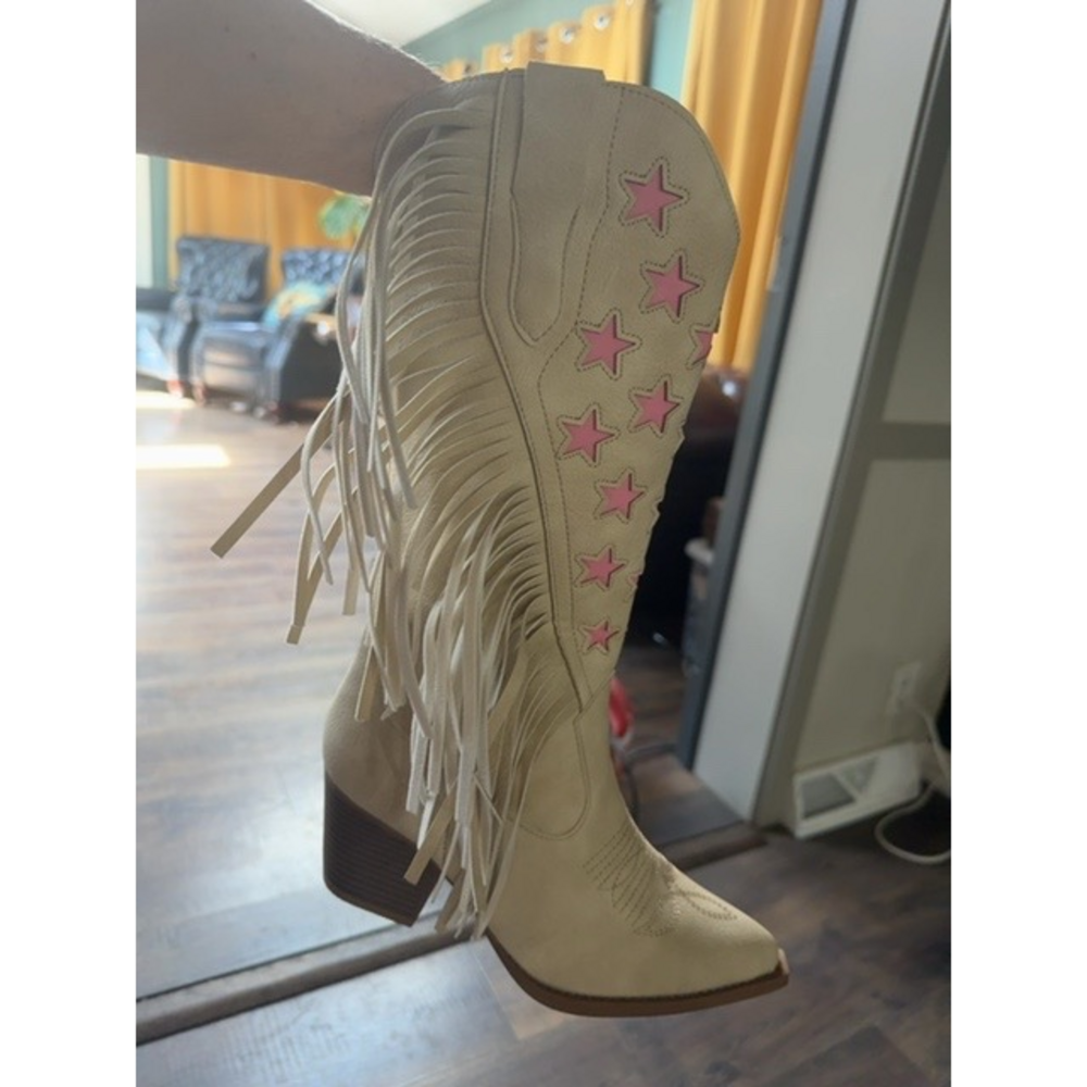 Southern Grace Fringed Star Cowgirl Boots in Cream - Picture 1 of 3